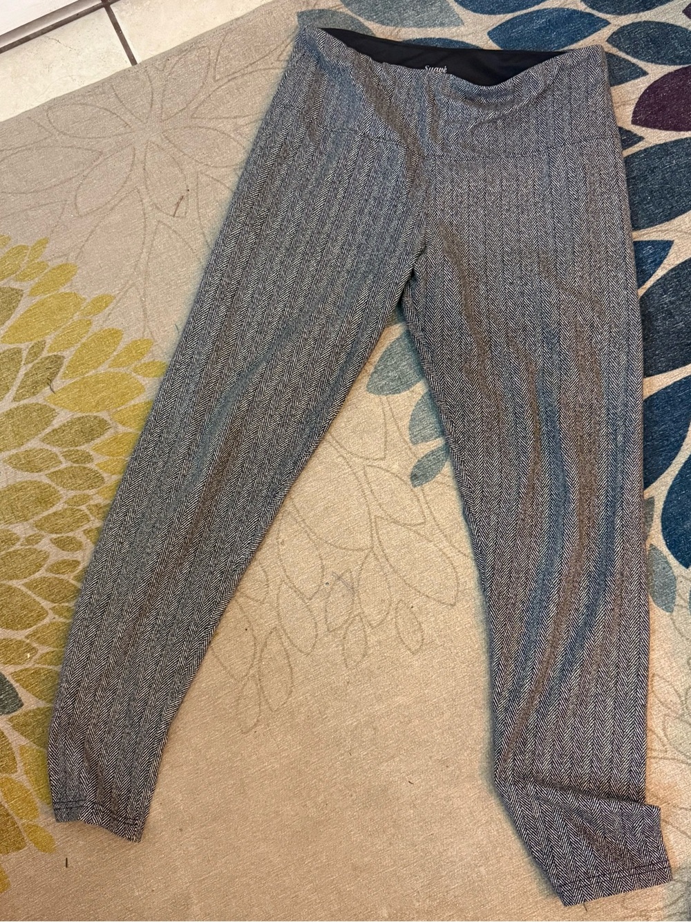 Black and white, Gray Textured print Leggings
